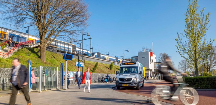 Station Zaltbommel 1074